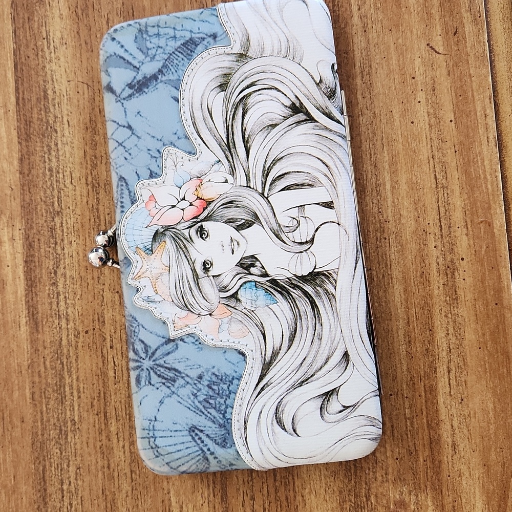 The little mermaid 🧜‍♀️ wallet